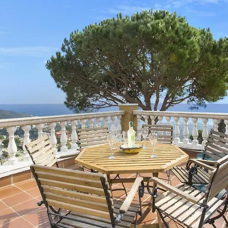 Villa Crisa - Lloret de Mar